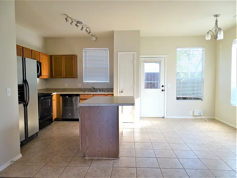 2632 Boedeker Dr — Photo 3