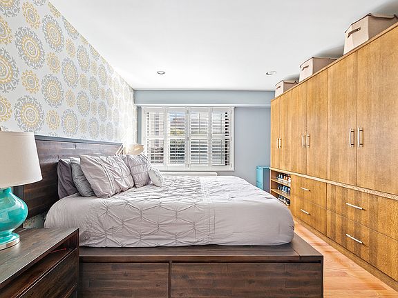 4th image of 100 Congress St APT 205