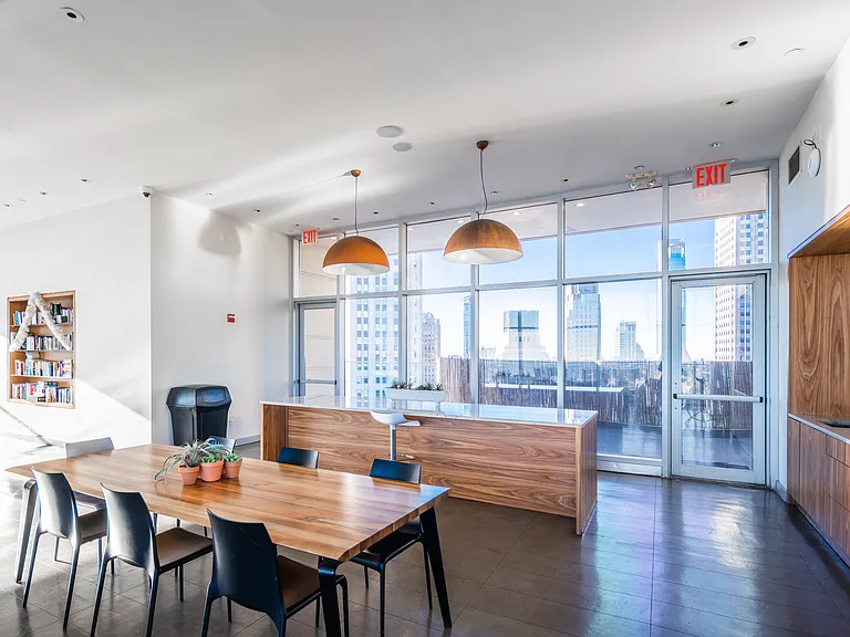 75 Wall St #35R — Photo 17