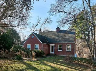 684 E Pleasant St, Amherst, MA 01002