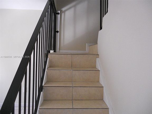 5th image of 22 SW 14th Ter