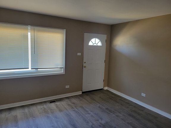 5th image of 1446 Forest Pl