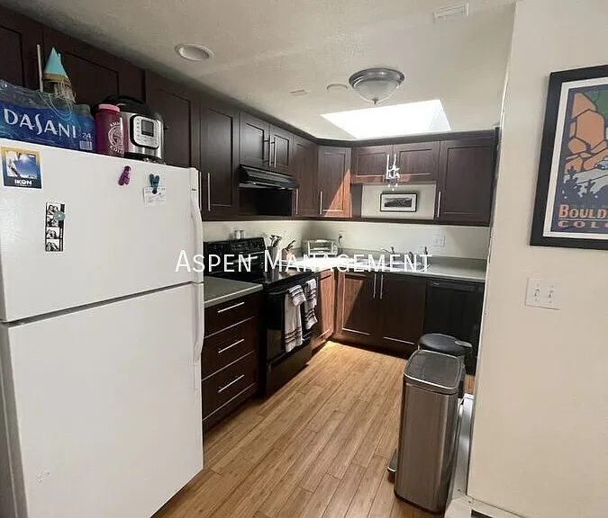 430 Pearl St — Photo 5