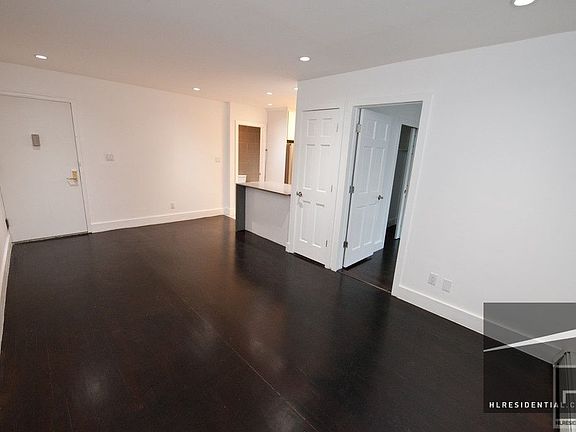 3rd image of 1146 Welling Ct APT 2F