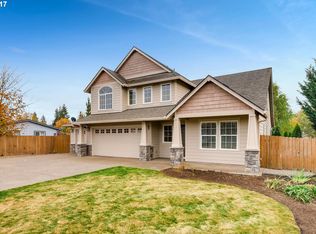 725 E Buttercup St, Yamhill, OR