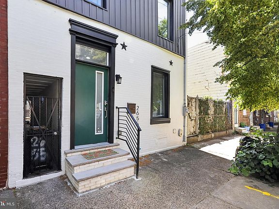 2nd image of 2655 Martha St