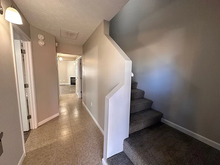 Breckenridge Apartment Homes — Photo 68
