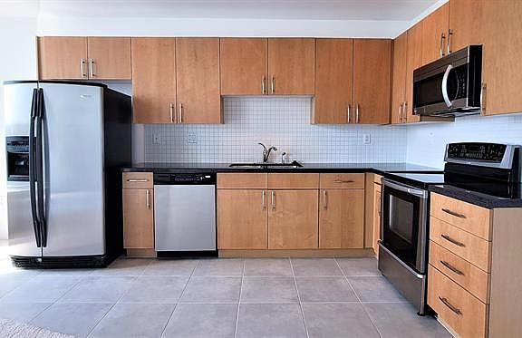 4th image of 300 S Australian Ave Unit 814
