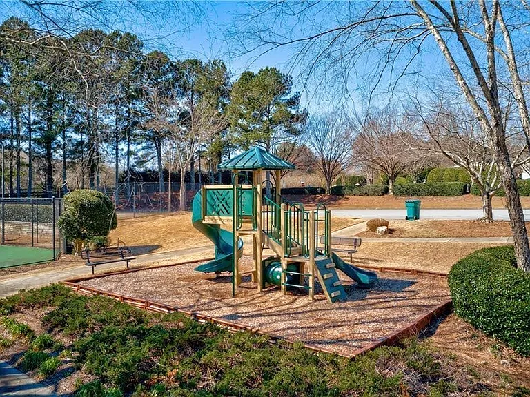 224 Harmony Ct — Photo 15