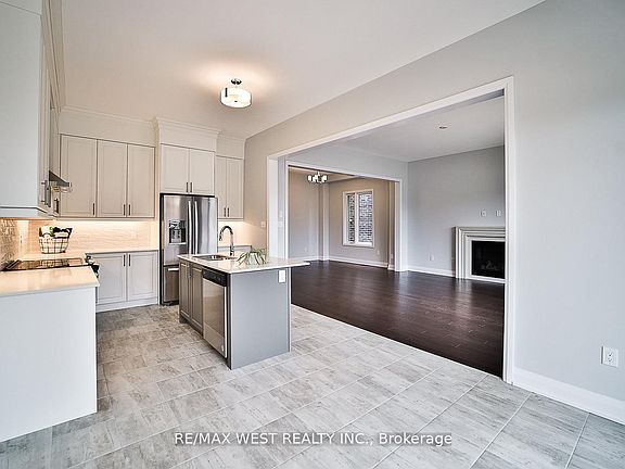 2nd image of 14 Periwinkle Rd E