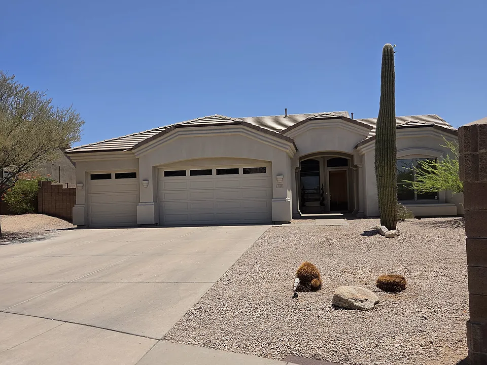 2653 N Travis