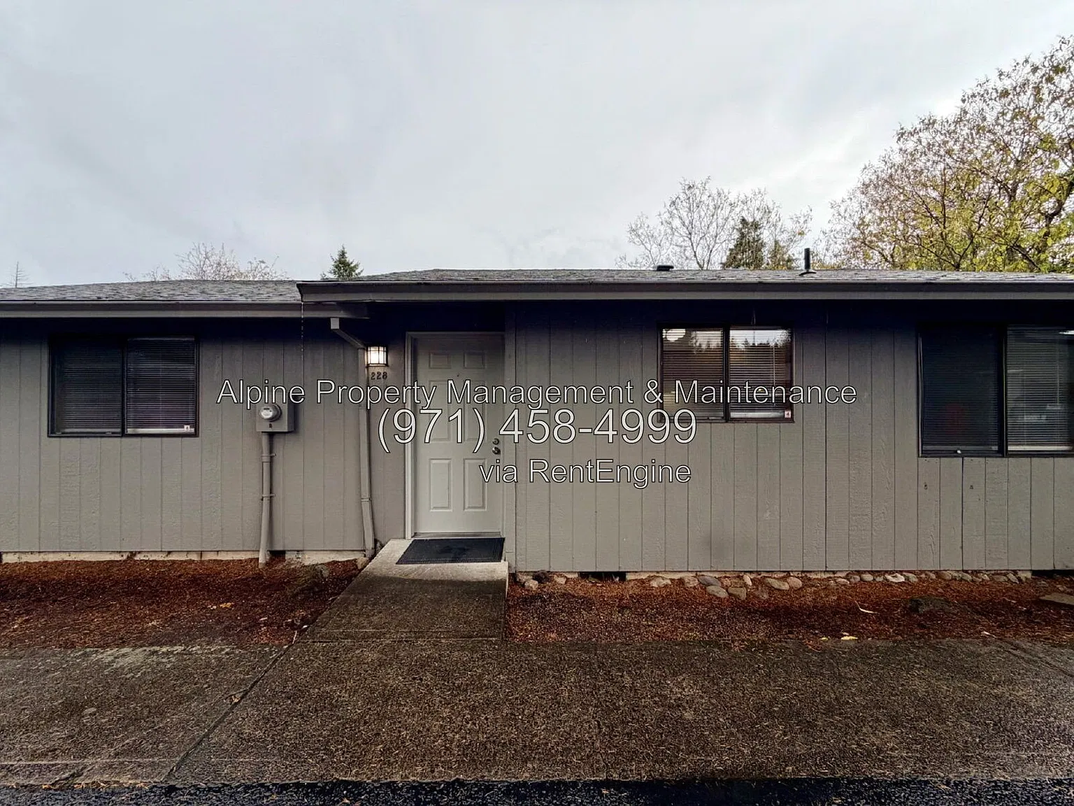 2 bed, 1.0 bath, 872 sqft, $1,495 — Photo 1