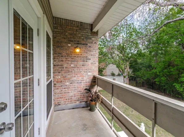 8550 Fair Oaks Xing APT 115, Dallas, TX 75243