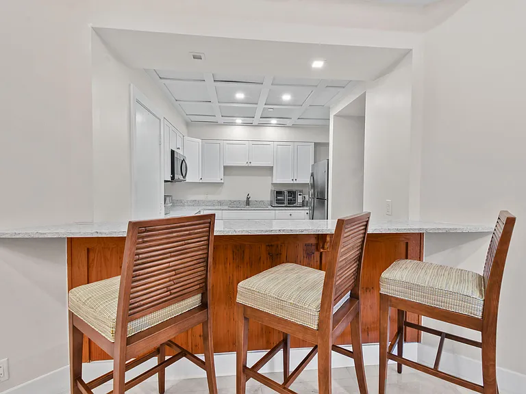 3322 Casseekey Island Rd #302 — Photo 37