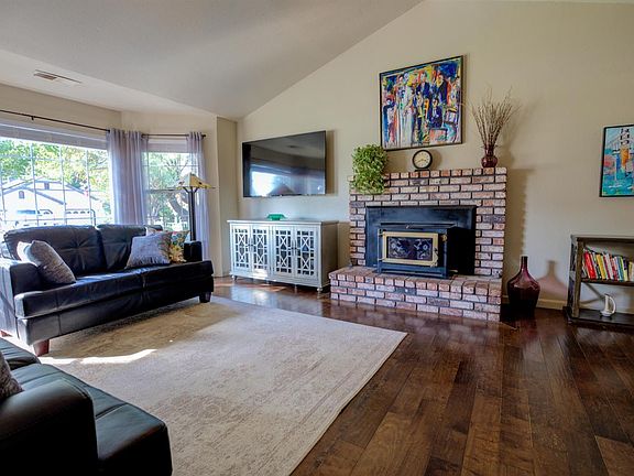 4th image of 9708 Morris Hunter Dr