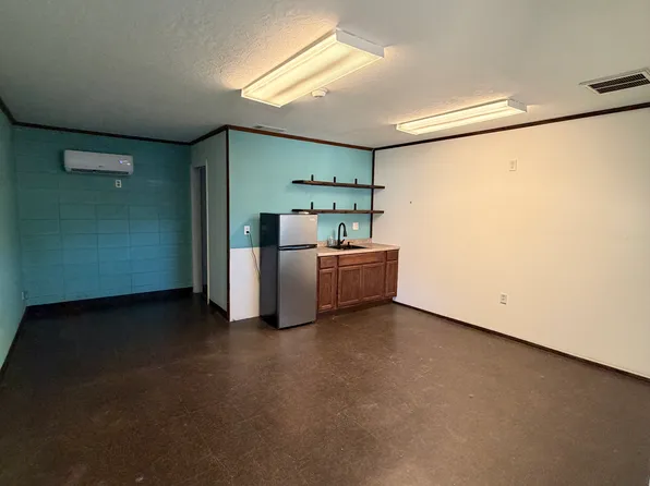 1355 E Main St, Batesville, AR