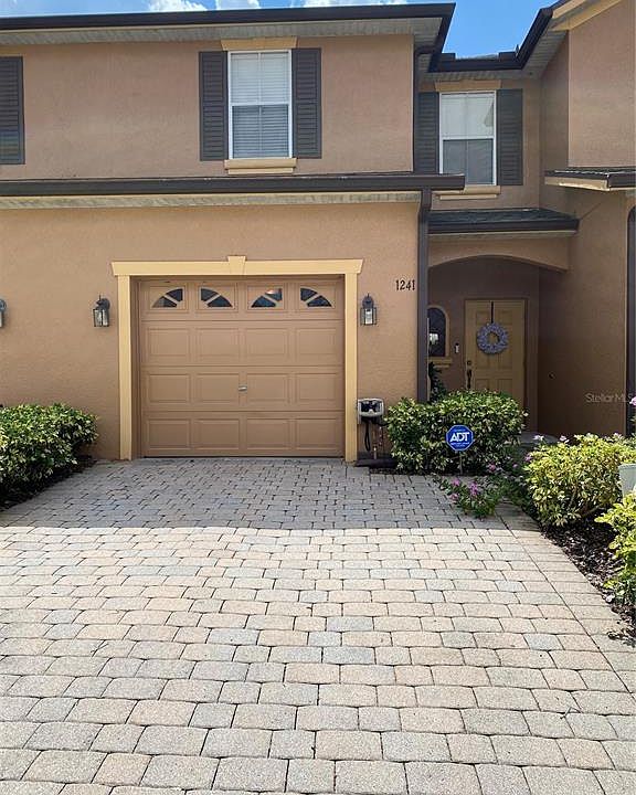 1st image of 1241 Retreat View Cir