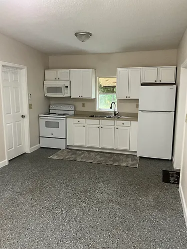 1222 Cabin St Photo 1