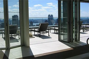 Rented by R New York