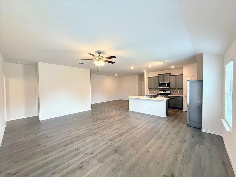 6233 Lassen Ct — Photo 5