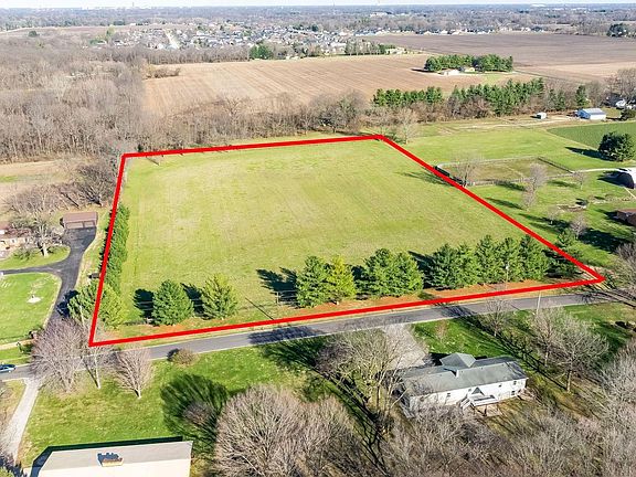 3rd image of S Old Covered Bridge Ln