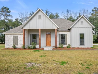 7233 Riverbank Dr, Denham Springs, LA, 70706