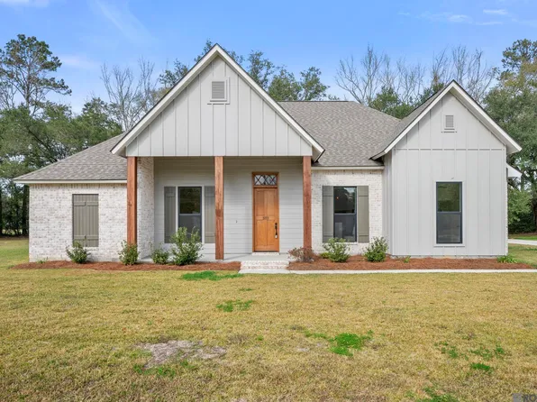 7233 Riverbank Dr, Denham Springs, LA 70706