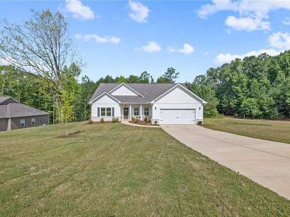 76 Wisteria Ln, Mansfield, GA 30055