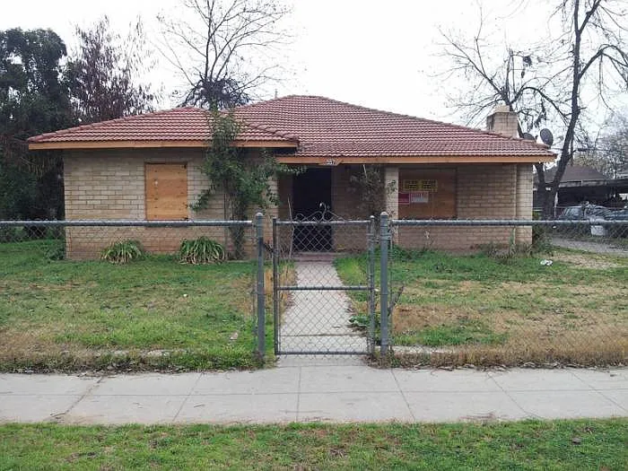 557 S Recreation Ave photo 1