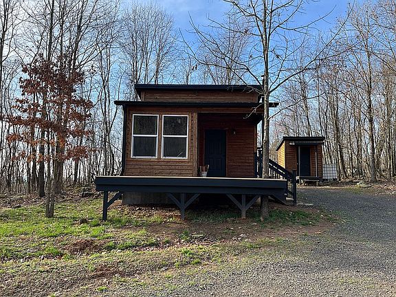 4th image of 11571 Pool Hollow Rd