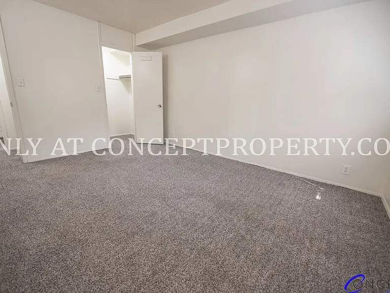 Foothill Terrace — Photo 53