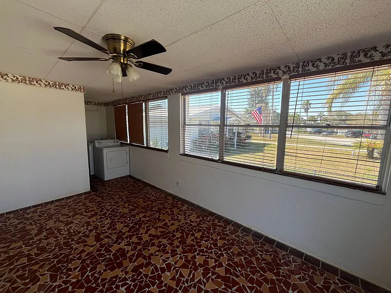 60 River Dr — Photo 10