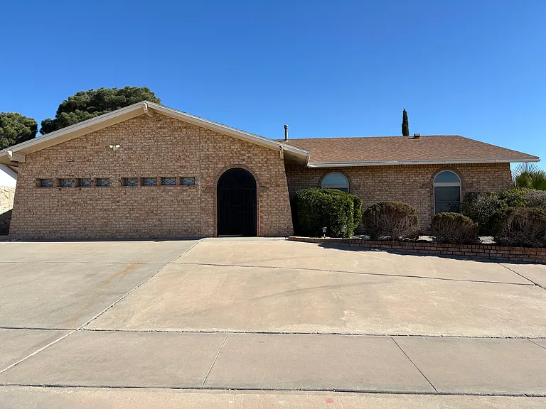 1600 Billie Marie Dr — Photo 1