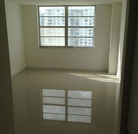 4th image of 2851 NE 183rd St APT 1701