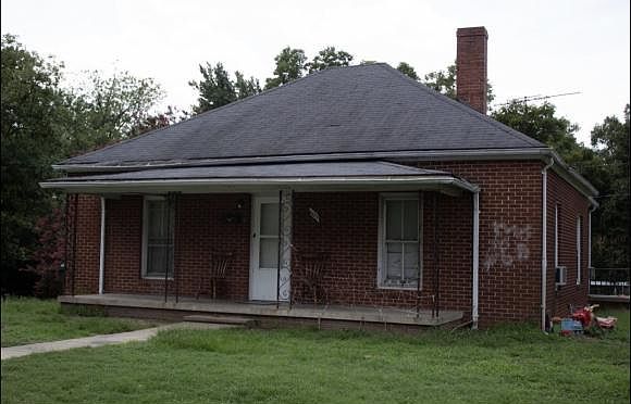 2nd image of 603 Fix St