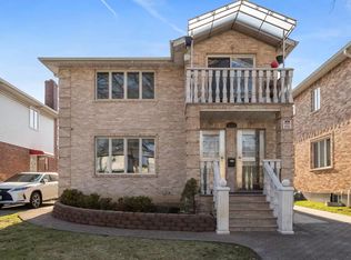 5316 199th St, Flushing, NY 11365