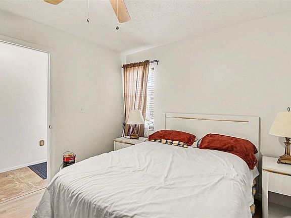 3rd image of 10214 Brownwood Ave