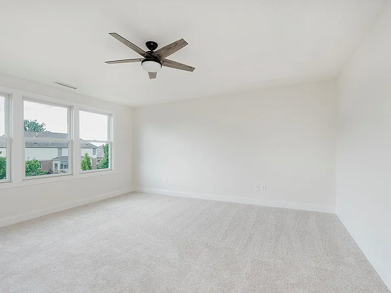 10264 Normandy Way — Photo 19