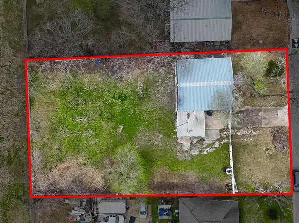 141 Campbell Ave, Pasadena, TX 77502