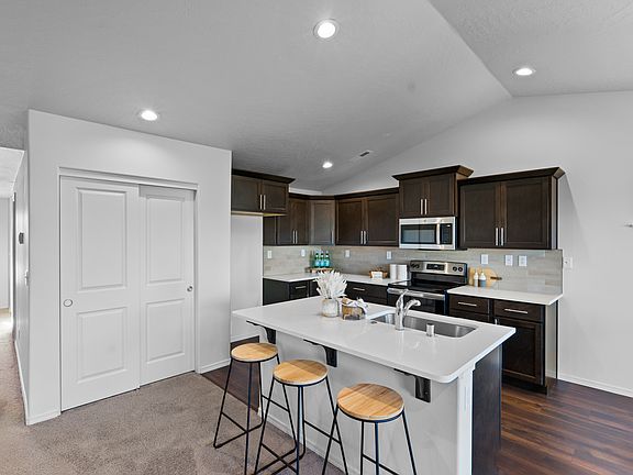 Edgewood - Kitchen 1