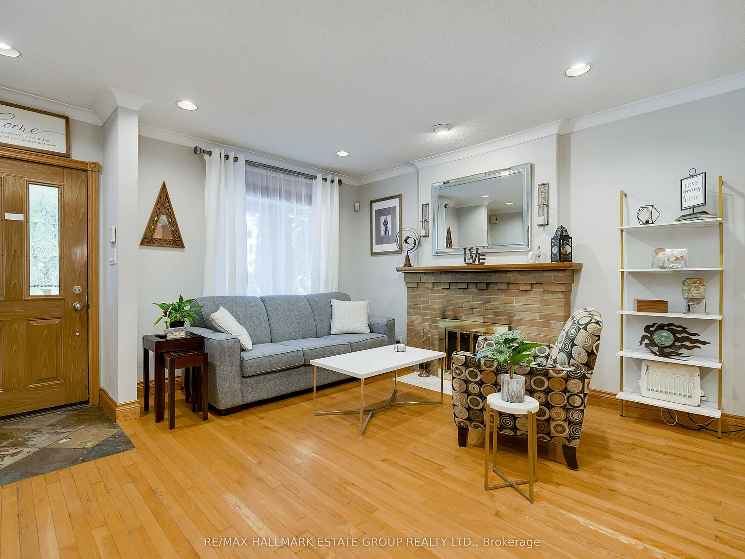 3 bed, $4,200 — Photo 4