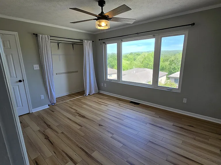 504 Pierpont Hts — Photo 8