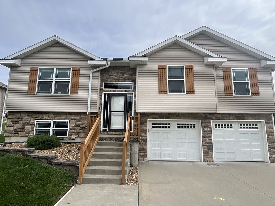 1st image of 455 Ash Ct