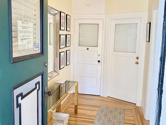 3rd image of 325 Alma St #B