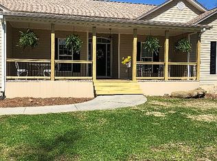 98 Trestle View Rd, Toccoa, GA 30577