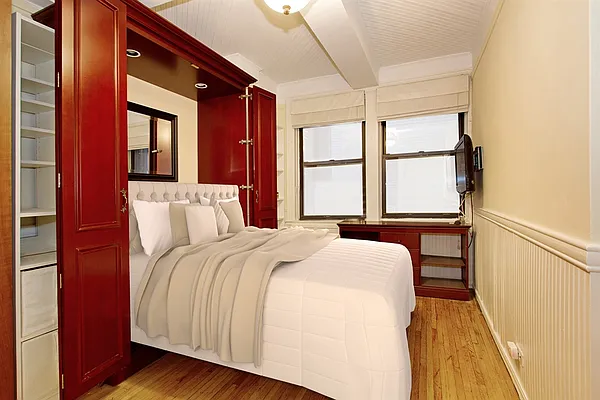 Sold by Corcoran | media 2