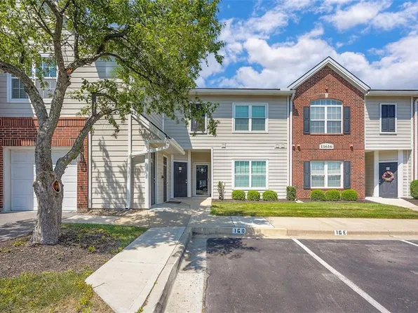 11616 Tomahawk Creek Pkwy APT D, Leawood, KS 66211