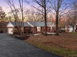 1236 Westwood Ln, New Albany, IN 47150