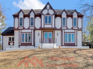 2654 Fox Creek Dr, Germantown, TN 38138