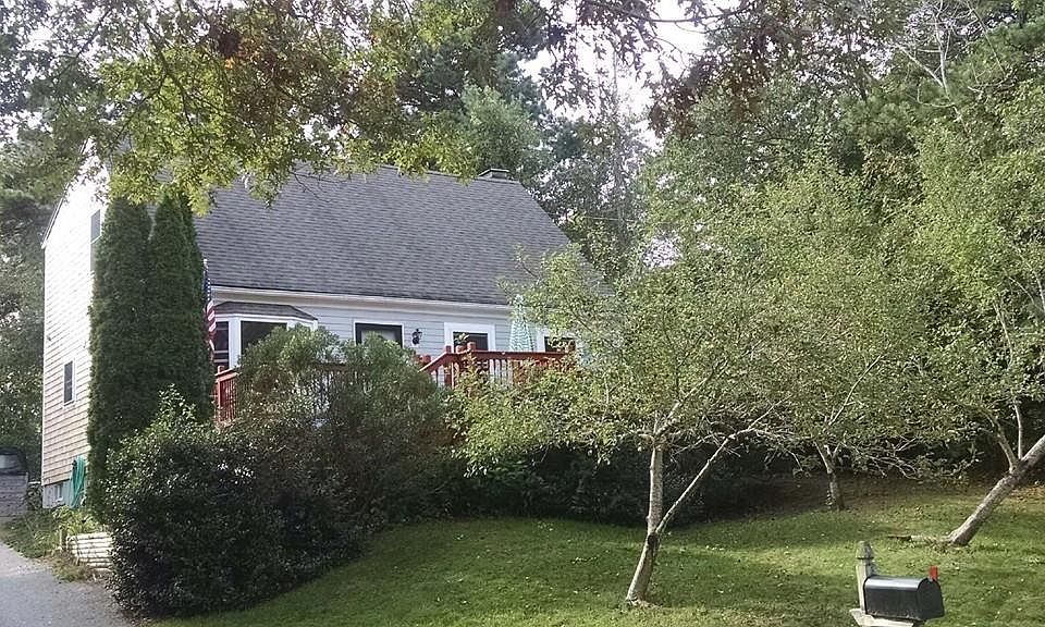 1st image of 19 E Wind Dr